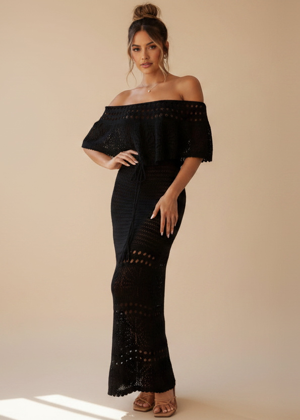 Robe longue au crochet à épaules dénudées