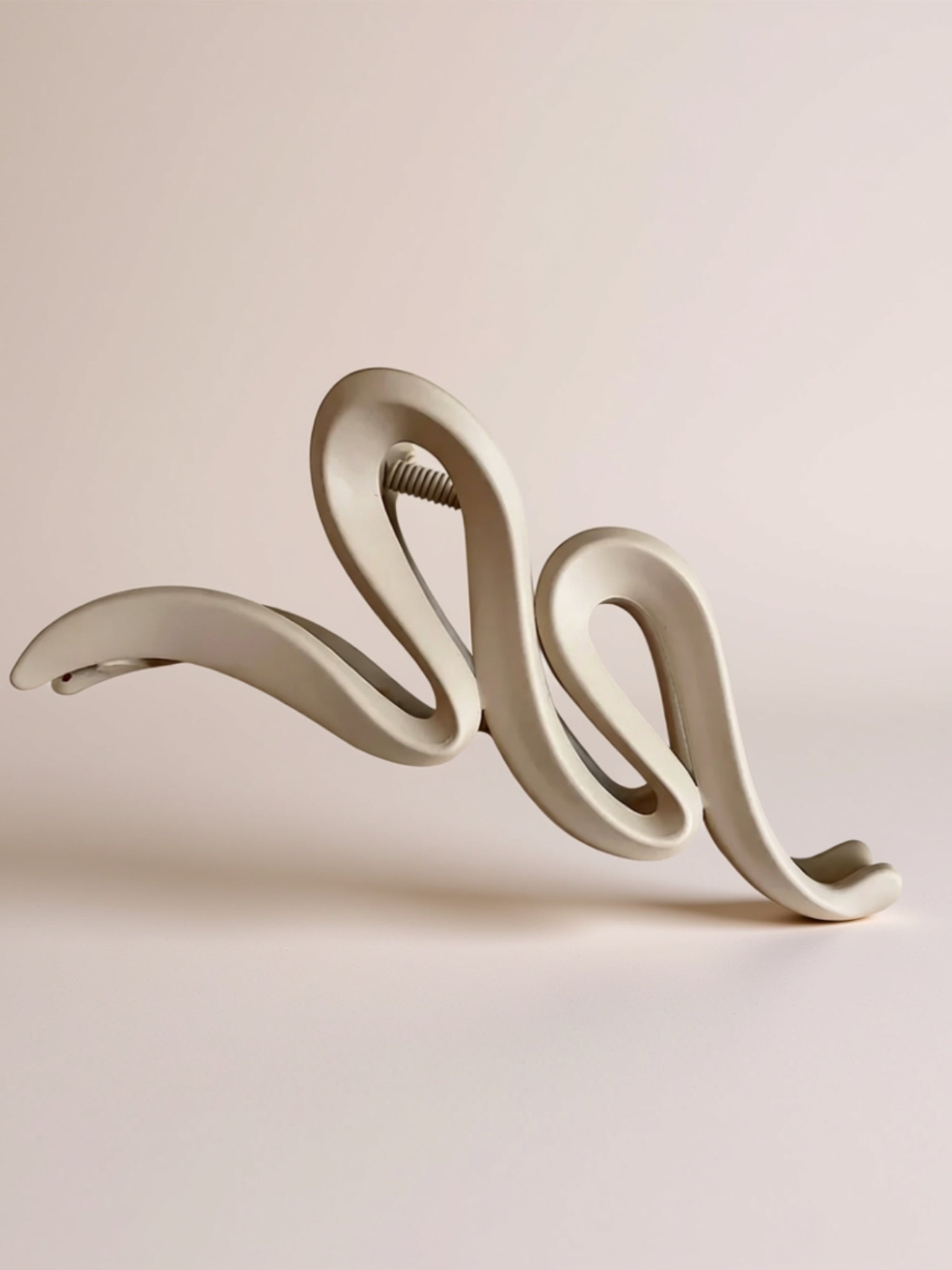 Alloy & Acrylic Hair Clips