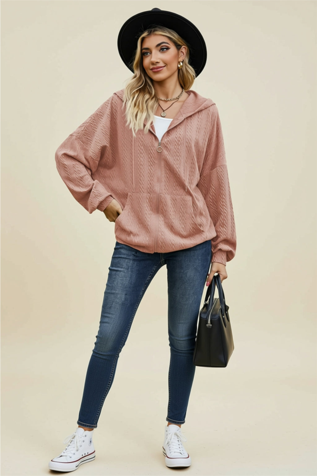 Kapuzenjacke mit Reißverschluss, Kordelzug und Taschen