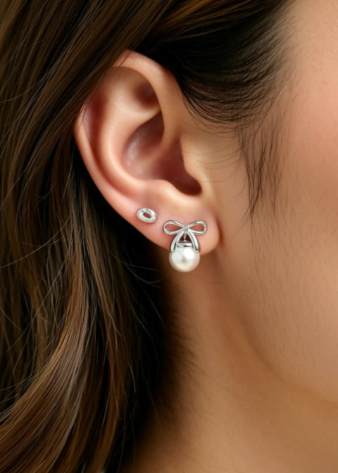 Shell Pearl Bow Stud Earrings in Platinum-Plated .925 Sterling Silver