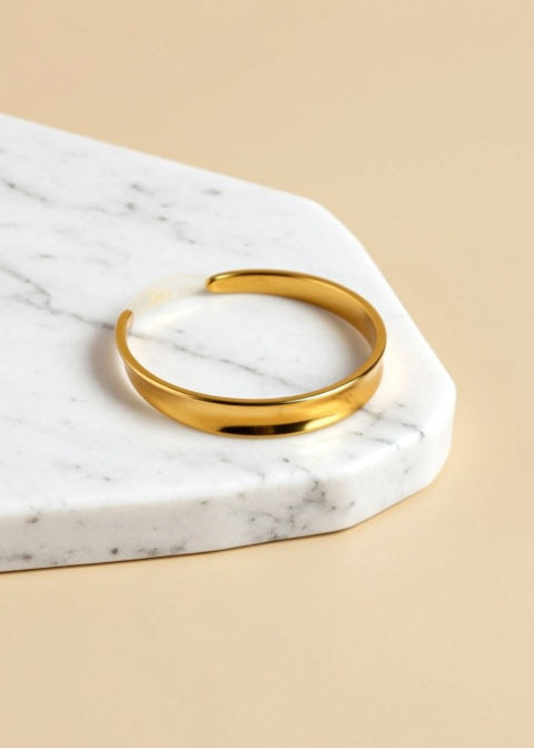Adjustable 18K Gold-Plated Minimalist Open Ring in Stainless Steel
