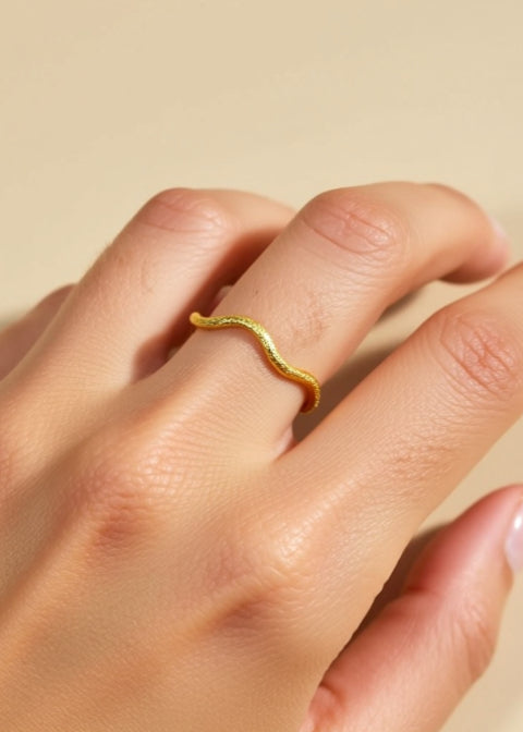 Adjustable 18K Gold-Plated Minimalist Open Ring in Stainless Steel