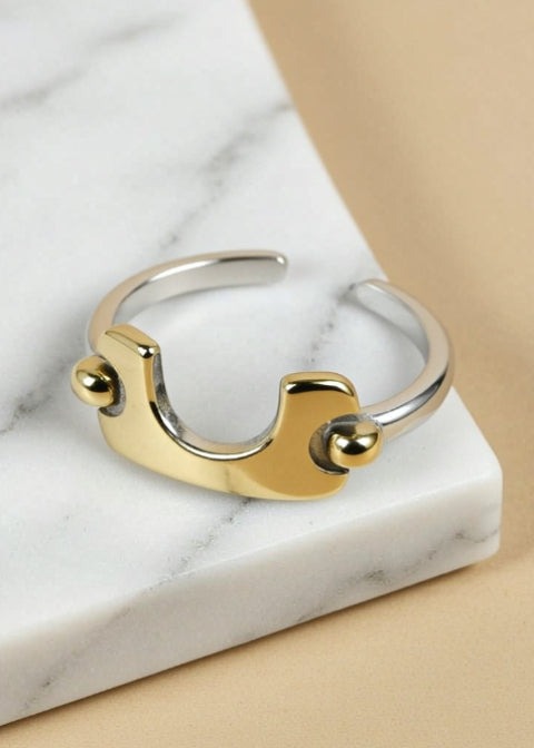Adjustable Horseshoe Statement Ring in Gold or Silver Titanium Steel