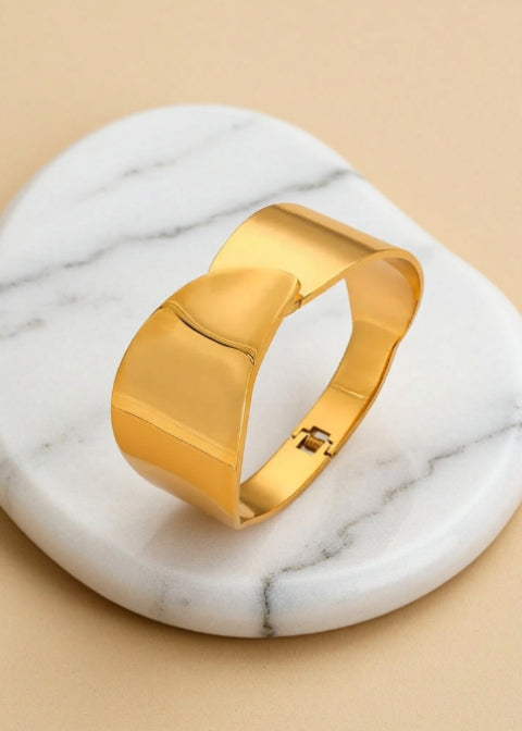 Gold-Plated Disc Link Stretch Bracelet in Titanium Steel