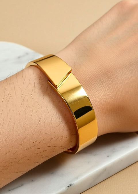 Gold-Plated Disc Link Stretch Bracelet in Titanium Steel