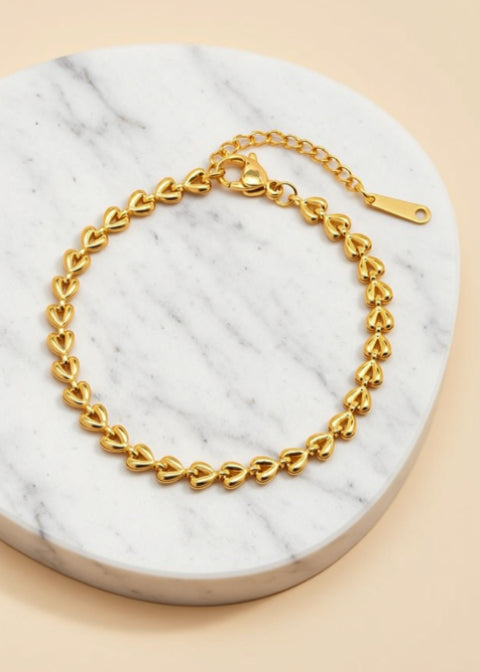 18K Gold-Plated Heart Link Bracelet in Stainless Steel