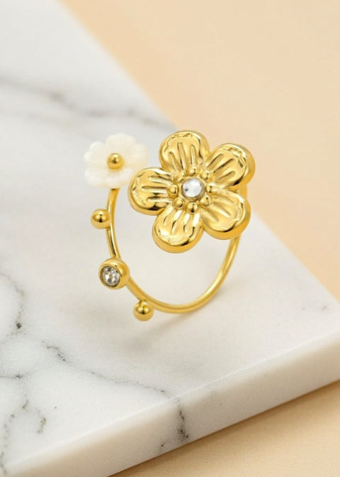 Adjustable 18K Gold-Plated Floral Statement Ring with Zircon