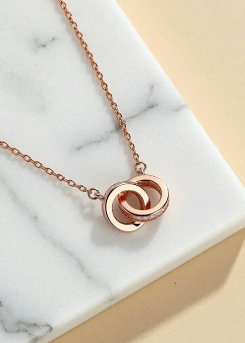 Interlocking Circle Zircon Necklace in .925 Sterling Silver
