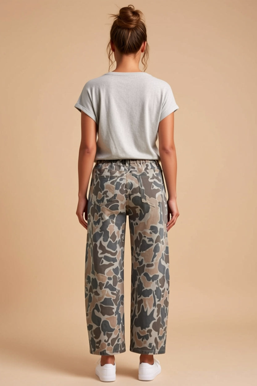 High-Waisted Camouflage Wide-Leg Cropped Jeans with Pockets