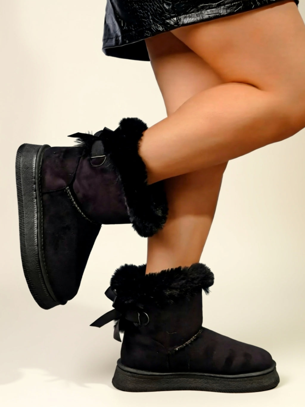 Bottes plates en cuir végétalien