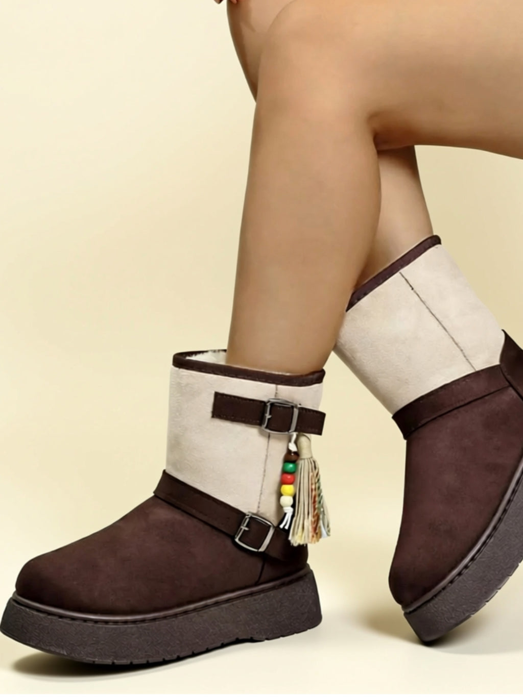 Bottes plates en daim