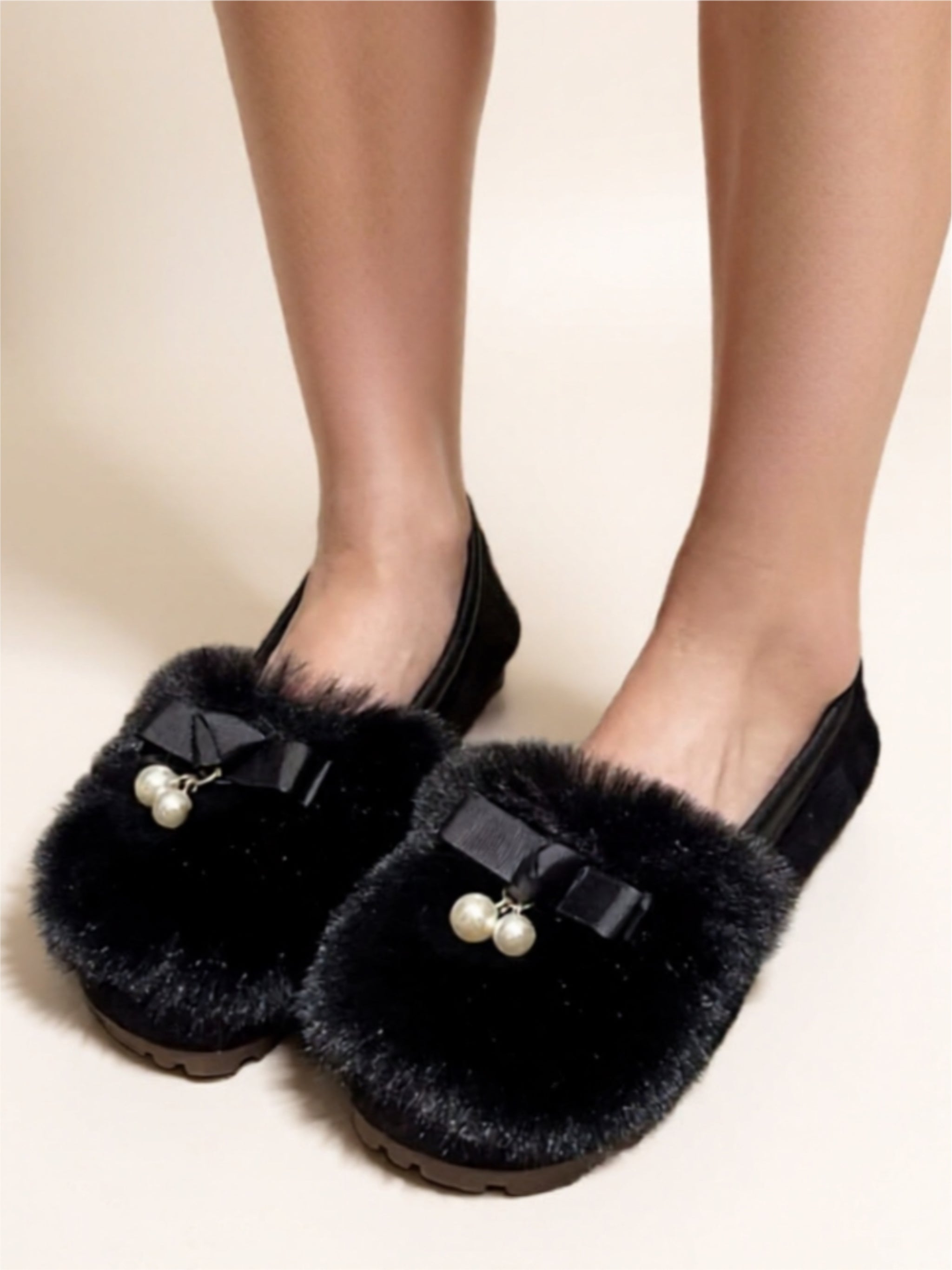 Faux Fur Bow Pearl Slippers
