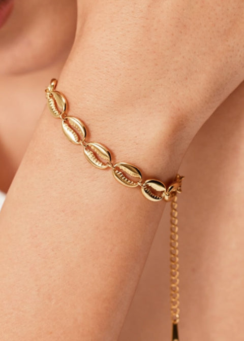 18K Gold-Plated Cowrie Shell Bracelet | Adjustable Stainless Steel Beach Jewelry