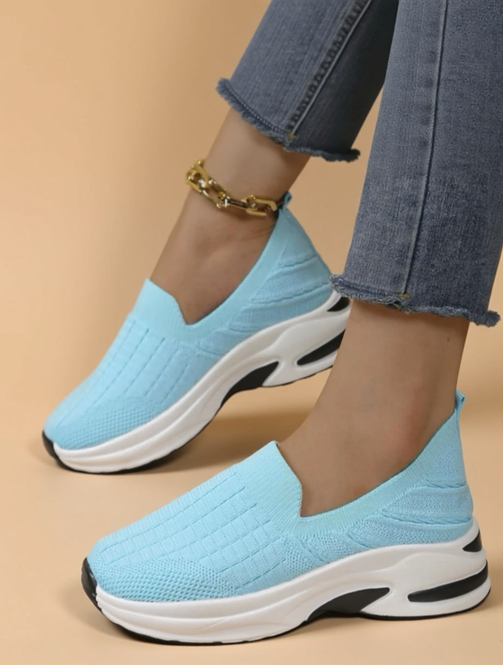 Atmungsaktive Slip-On-Sneaker aus Mesh