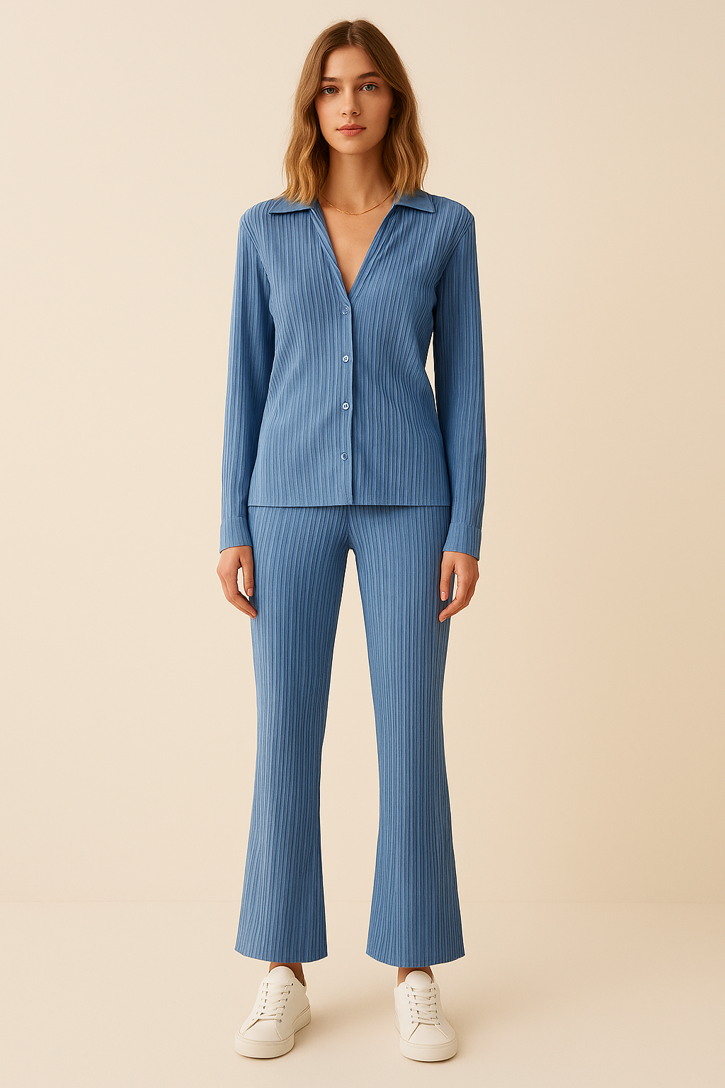 Zweiteiler mit Knopfleiste – Langarmshirt und Hose