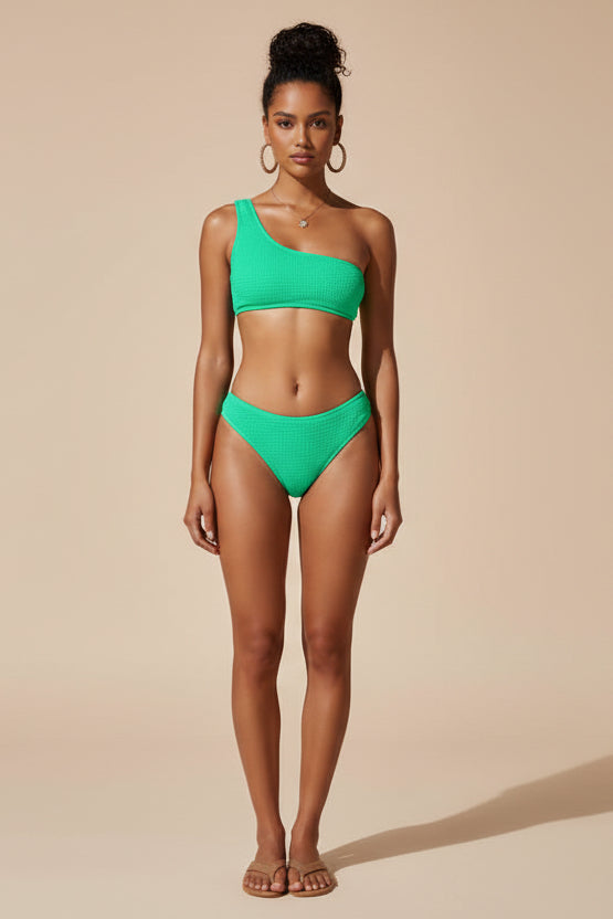 Bikini-Set mit einem Träger und hoher Taille