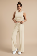 Ensemble haut à col rond et pantalon assorti