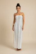 Trägerloses Häkel-Strick-Maxikleid als Überwurf